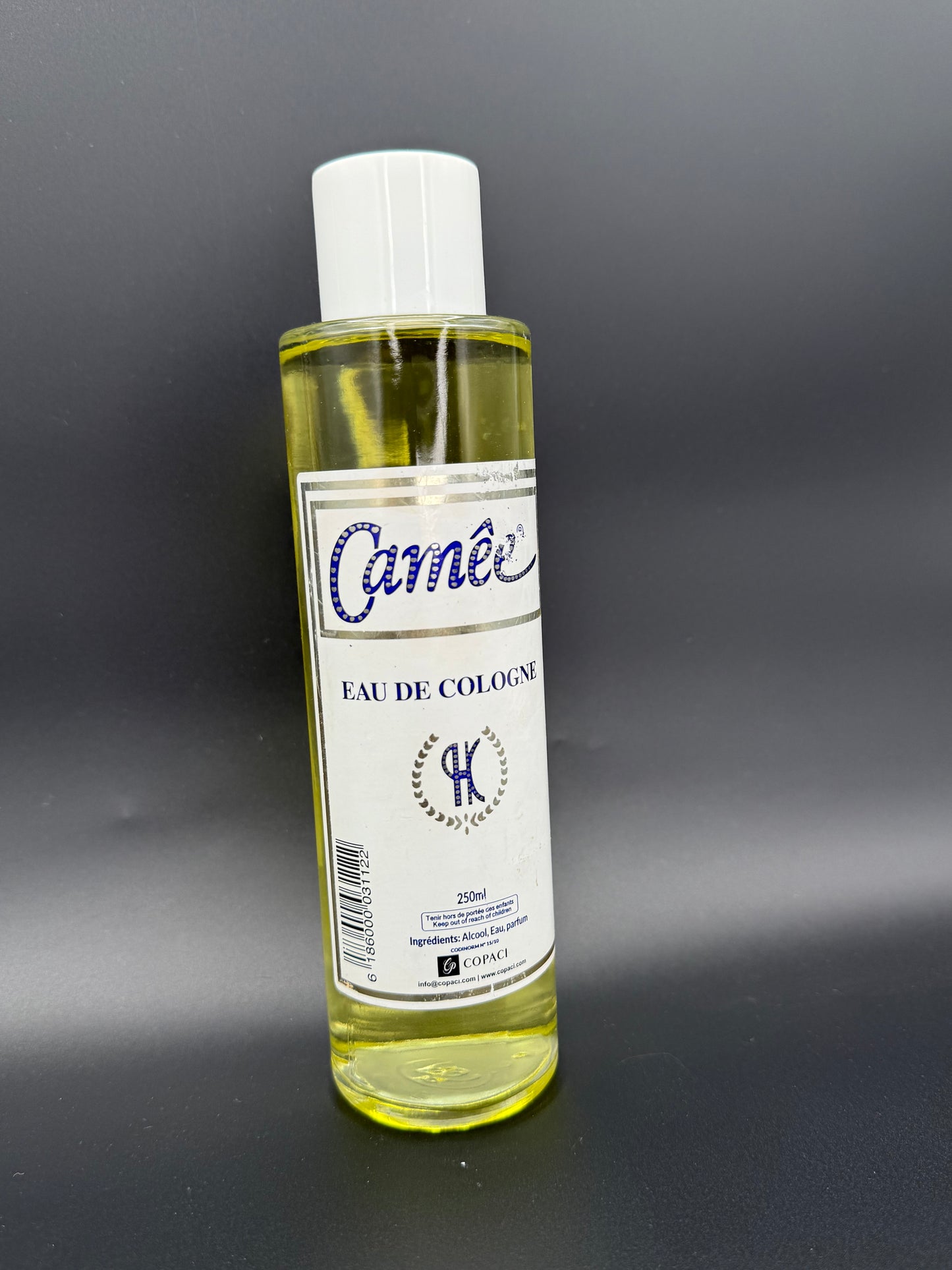 Camée eau de cologne