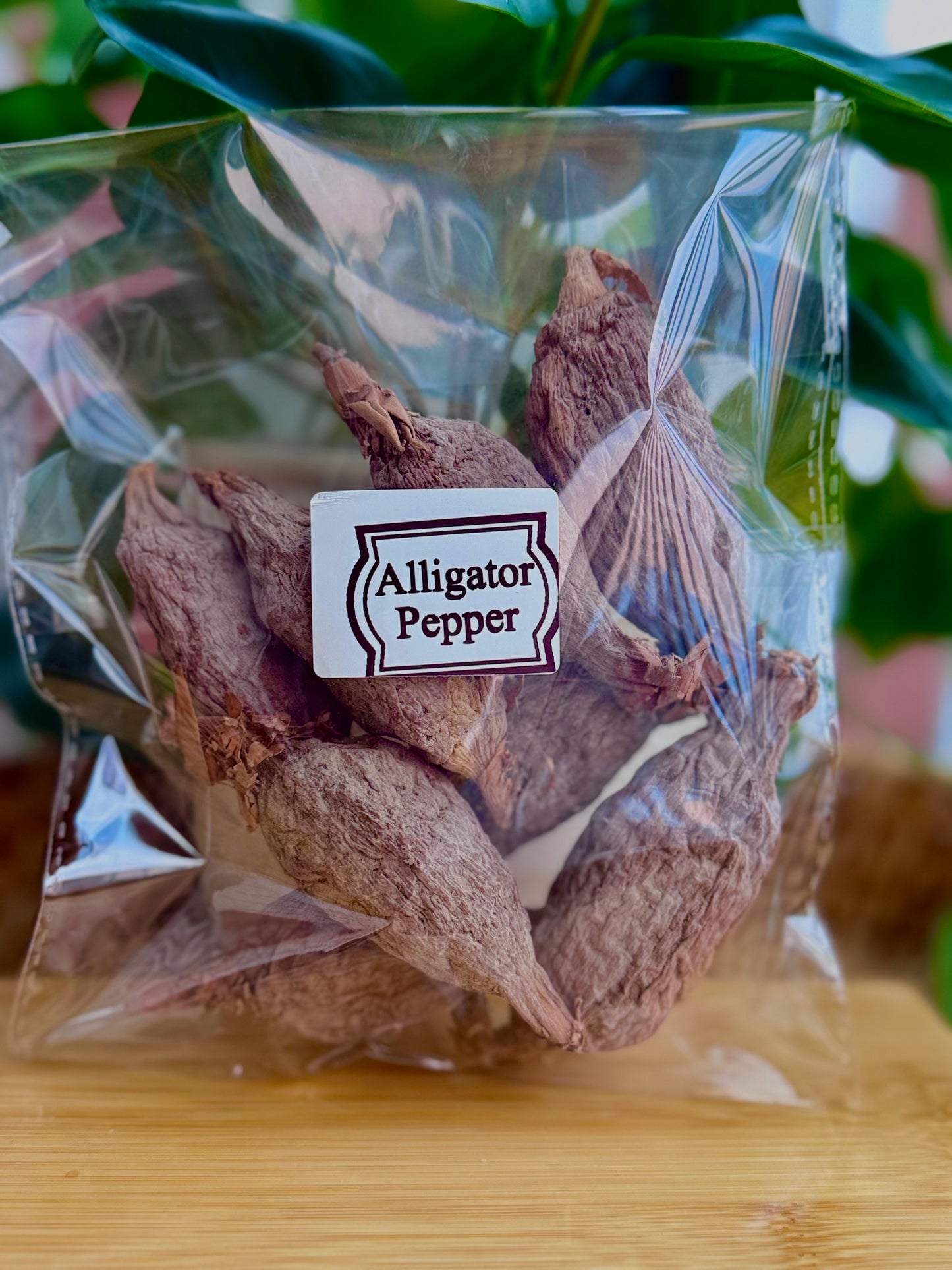 WHOLE ALIGATOR PEPPER